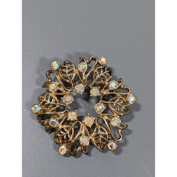 Vintage Gold Tone AB Aurora Borealis Crystal Leaf Wreath Brooch Pin - Picture 5 of 8